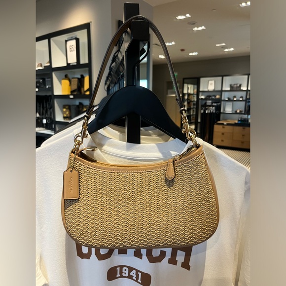 NWT Coach Outlet Teri Shoulder Bag - Picture 8 of 10